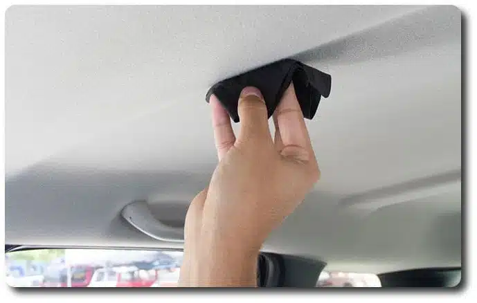 renowacja podsufitki samochodowej